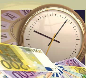 Euro na tle zegarka